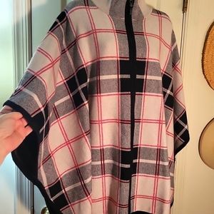 Plaid Nicole Miller Cape Ponche zip NWT 2X